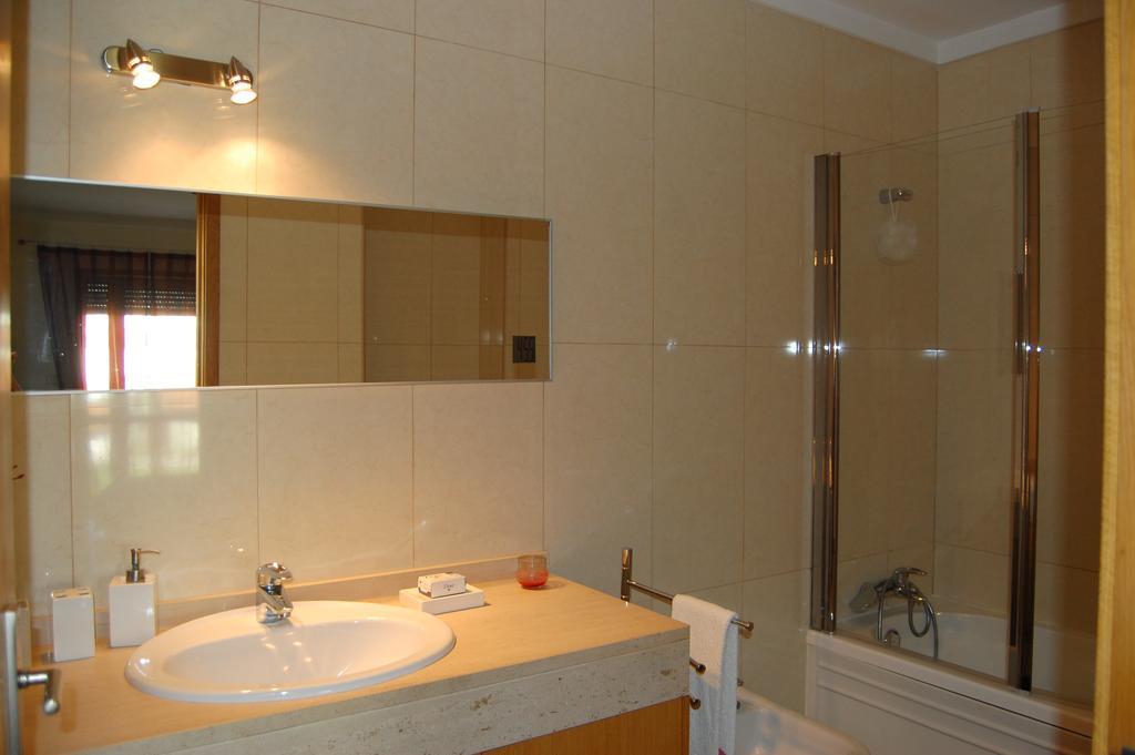 H2Oporto Beachfront Apartment Vila Nova de Gaia Exterior photo